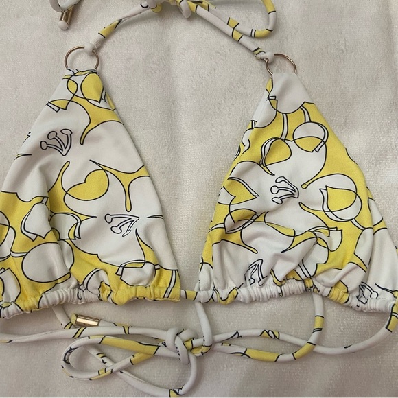 New! Indah Cheri Triangle Swim Top in Yellow Hibiscus floral 1310 - Picture 3 of 9